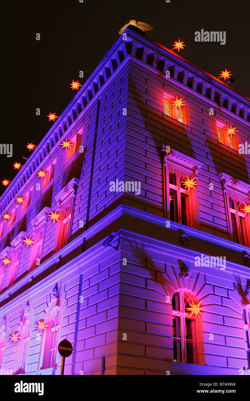 Finestra di natale decorazione in Bertelsmann Haus Edificio, Unter den Linden, Berlino, Germania, Europa Foto Stock