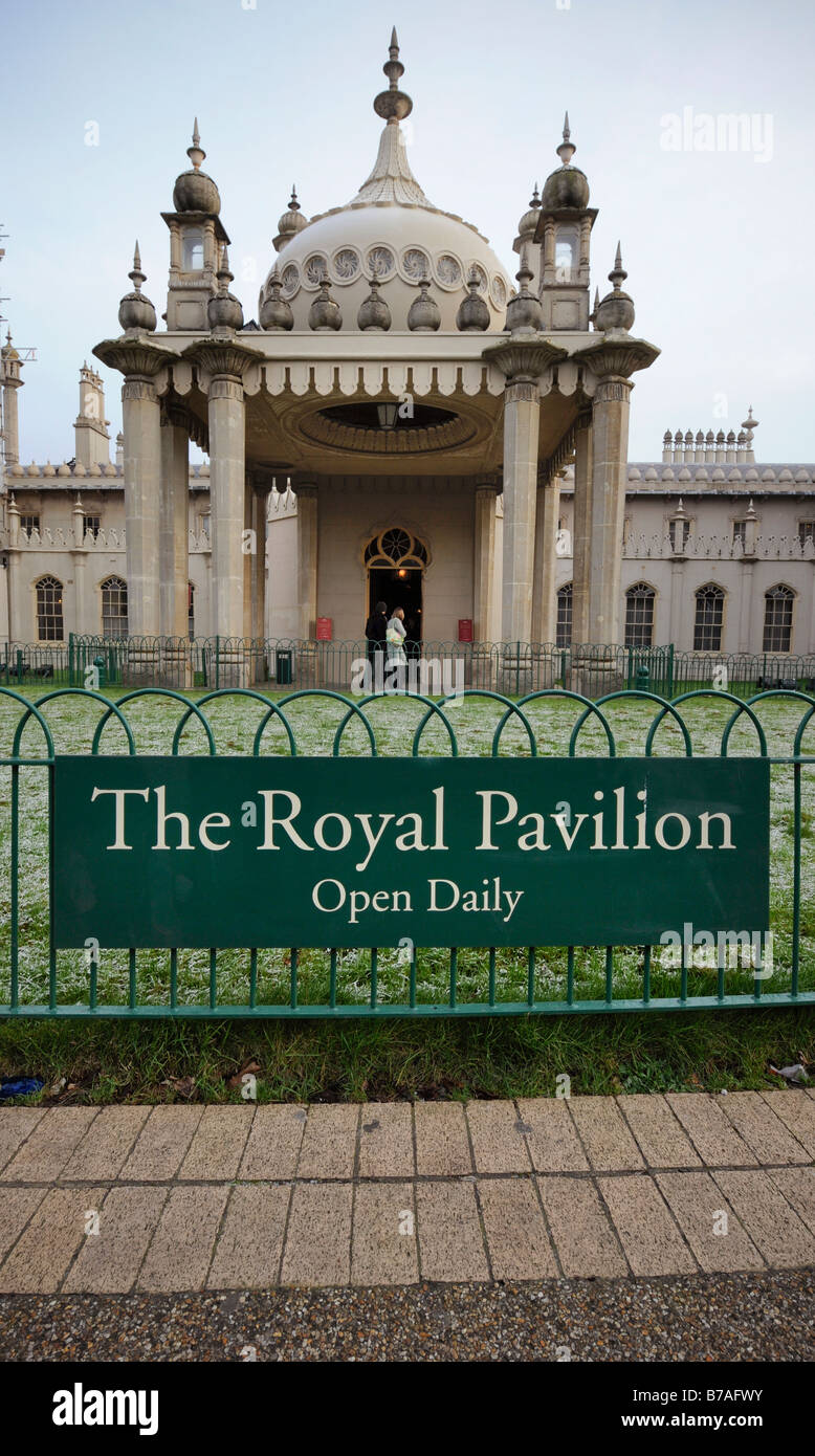 Il Royal Pavilion ingresso in Brighton. Foto da Jim Holden. Foto Stock