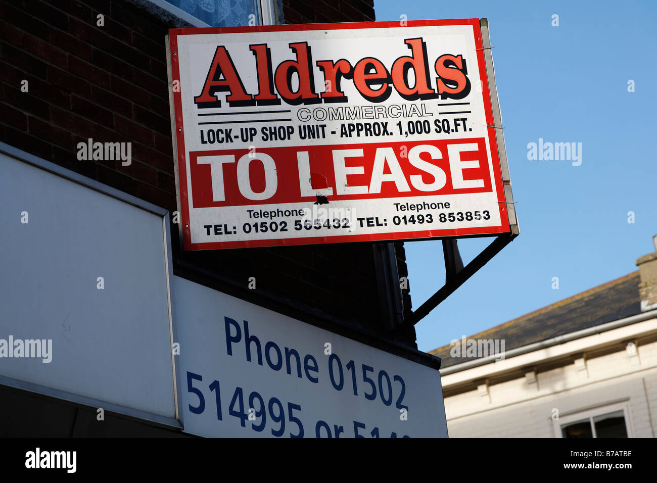 Negozio di leasing commerciale Aldreds High street negozi e shopping Gennaio 2009 Foto Stock