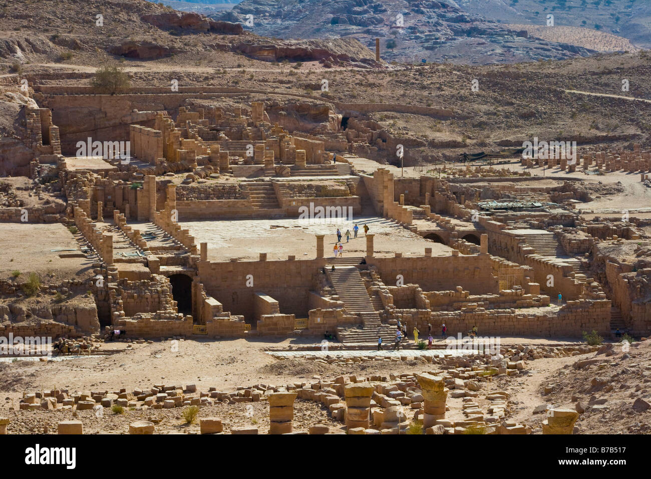 Il Grande Tempio presso le rovine di Petra in Giordania Foto Stock