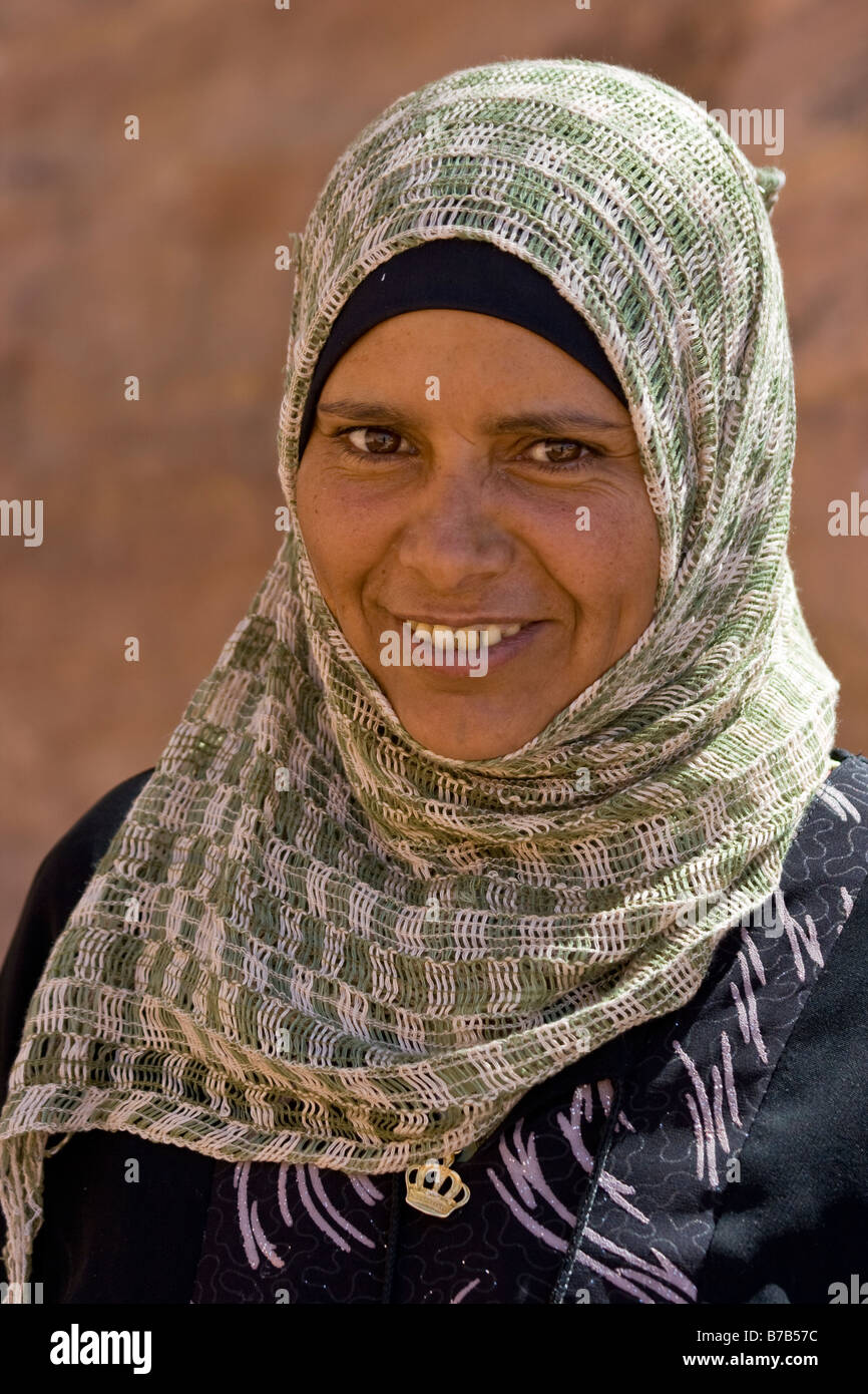 Bdul donna beduino di Petra in Giordania Foto Stock