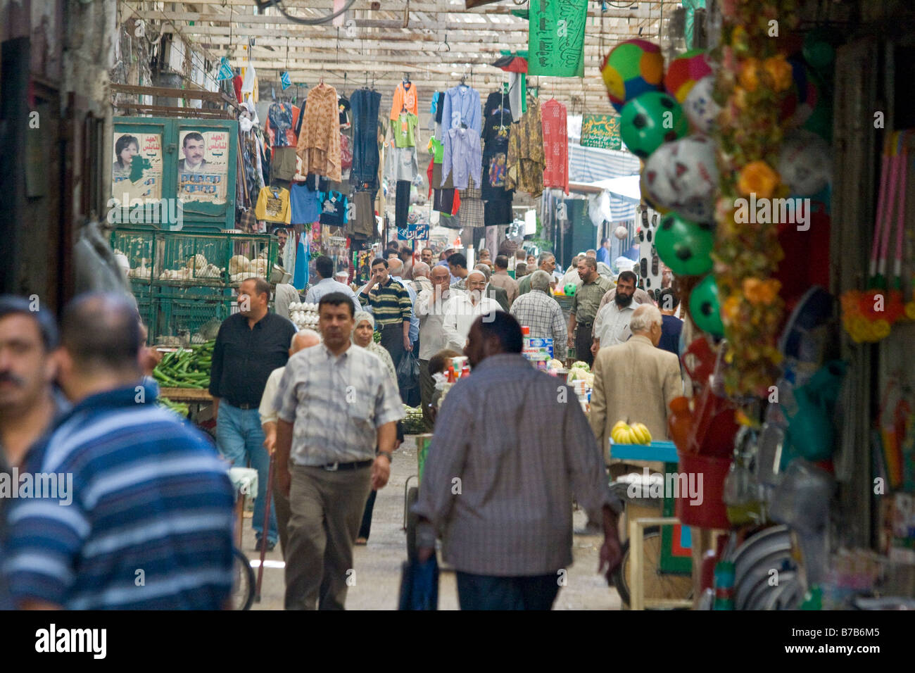Bazaar nella città vecchia a Nablus Cisgiordania Palestina Foto Stock