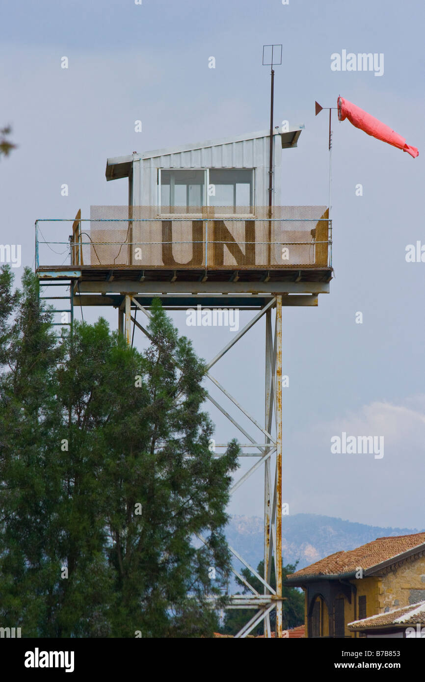 Onu zona buffer sulla linea verde a Nicosia che separa il nord e il sud di Cipro Foto Stock
