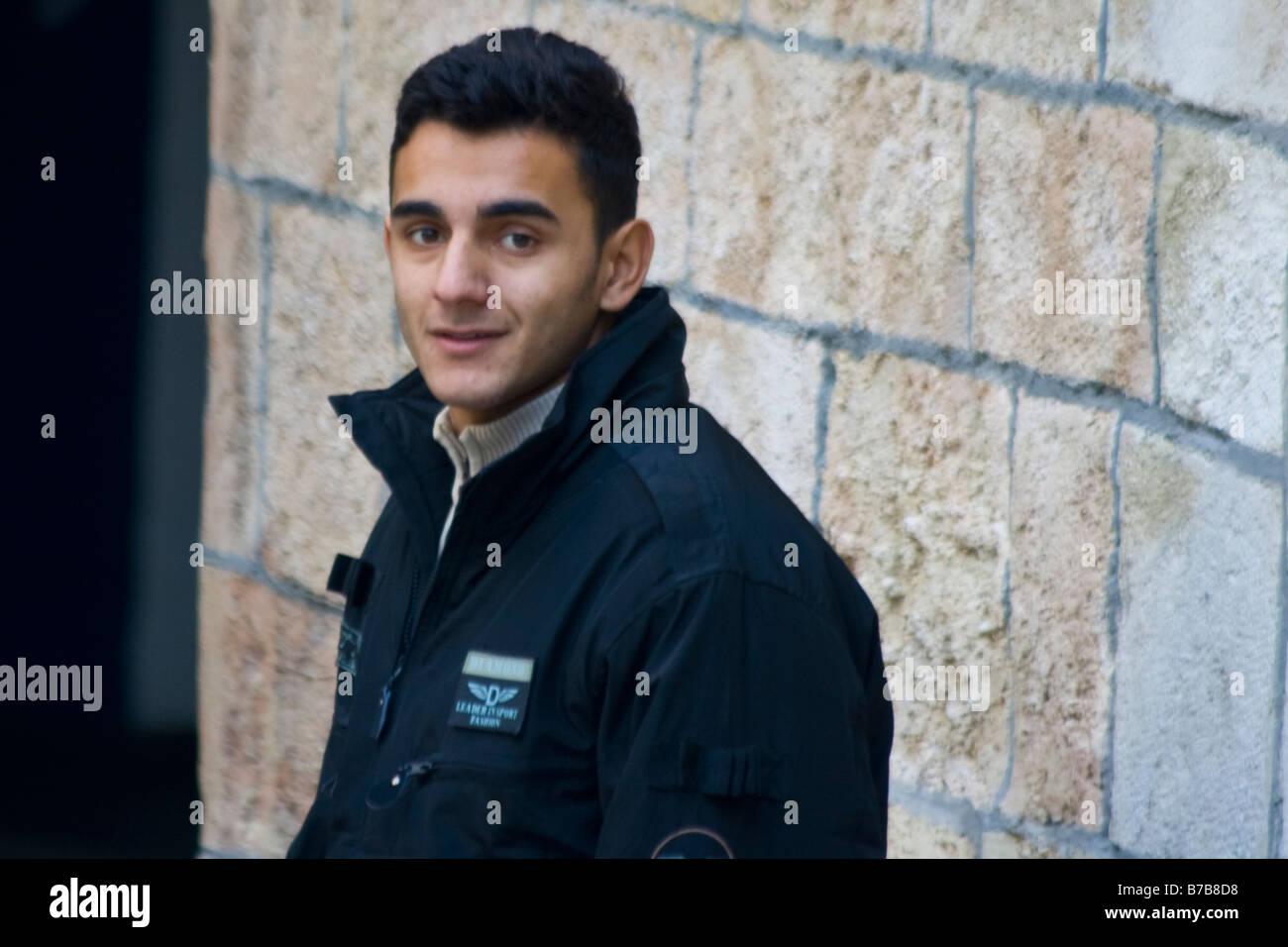 Serbo albanese uomo musulmano a Belgrado in Serbia Foto Stock