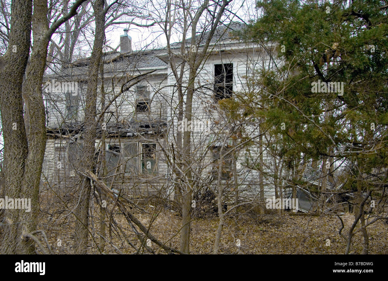 Un casale abbandonato nella parte orientale del Kansas Foto Stock