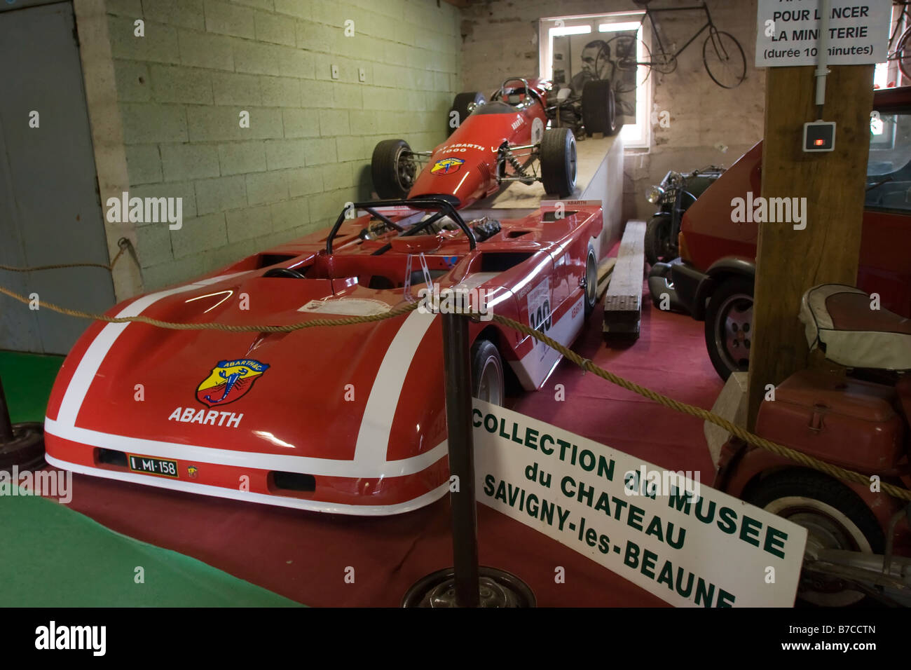 Musee Château de Savigny-lès-Beaune, Cote d'Or Francia. Collezione di Abarth auto sportive Foto Stock