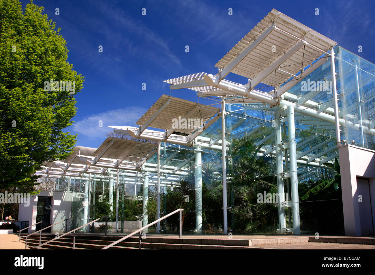 La serra tropicale di giardini in Jephson Gardens Royal Leamington Spa città della contea di Warwickshire England Regno Unito Foto Stock