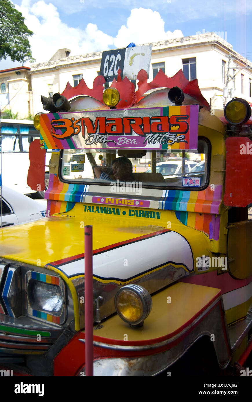 Coloratissimo Jeepney carrello, Piazza del Municipio, Cebu City Cebu, Visayas, Filippine Foto Stock