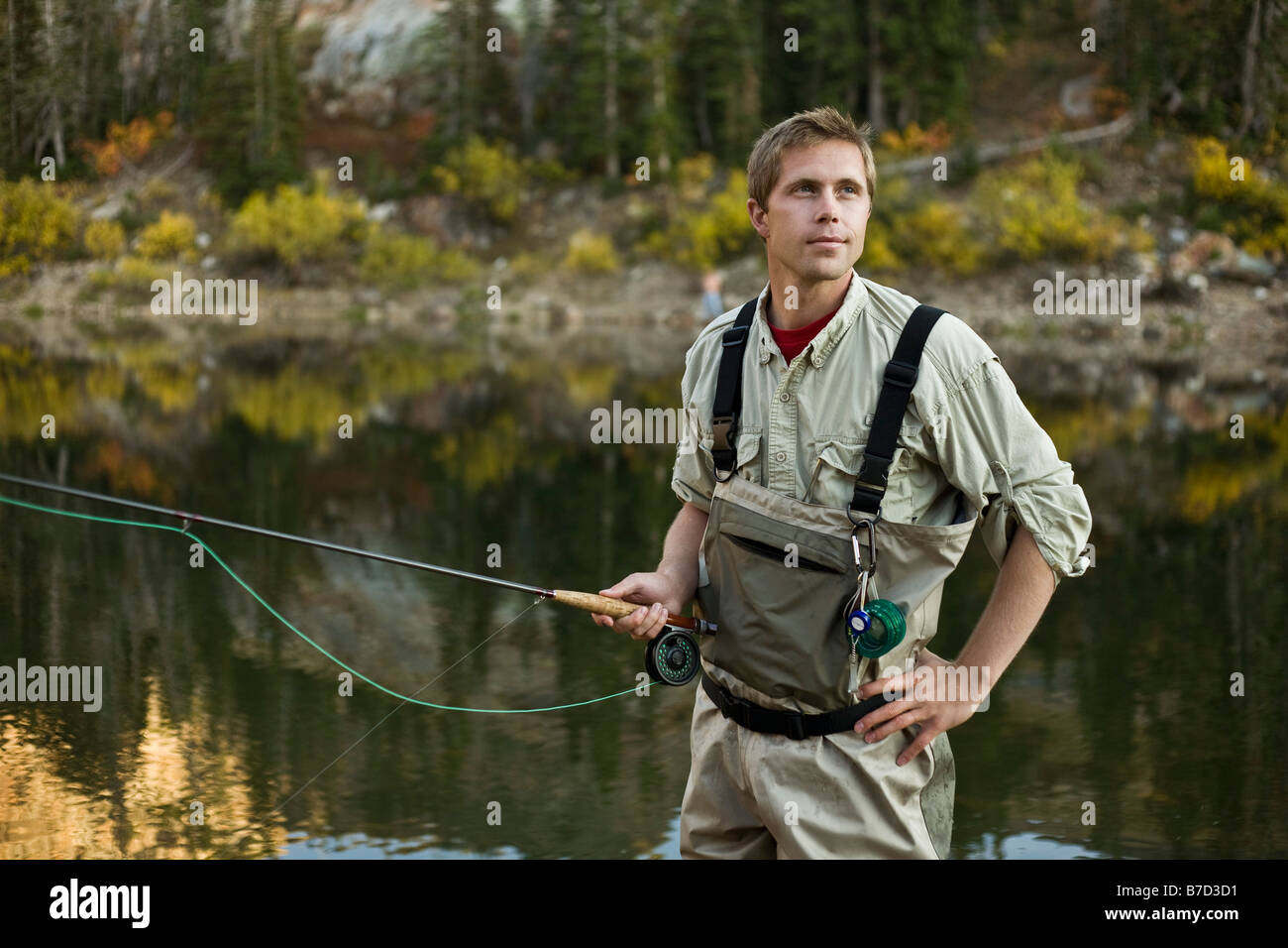 Un uomo di Pesca a Mosca Report di Pesca Foto Stock