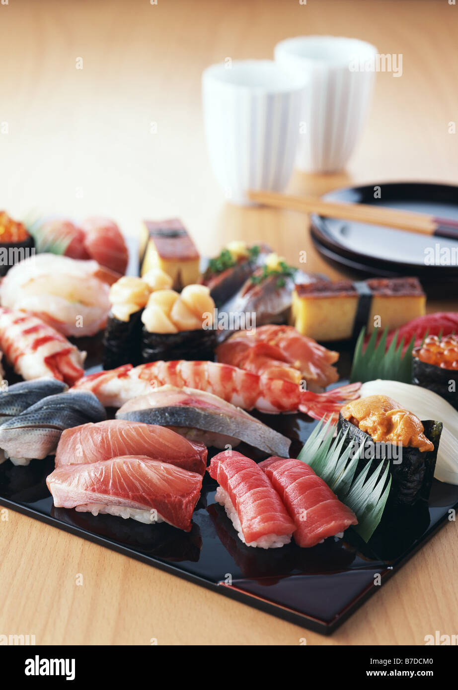 Un assortimento di nigiri sushi Foto Stock
