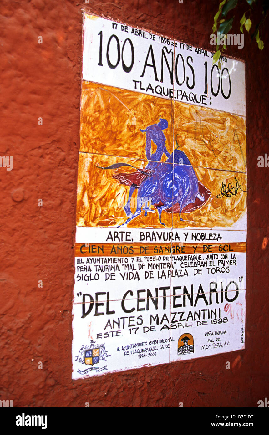 Bull lotta poster in Guadalajaran sobborgo di Tlaquepaque Guadalajara Messico Foto Stock