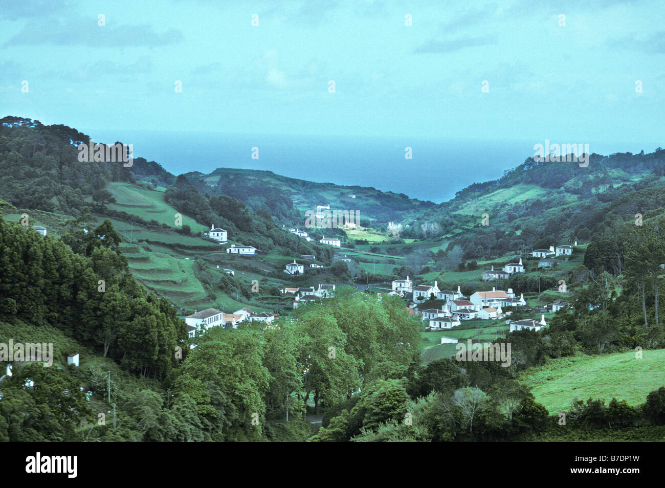 Villaggio su Santa Maria Island Isole Azzorre Portogallo Foto Stock