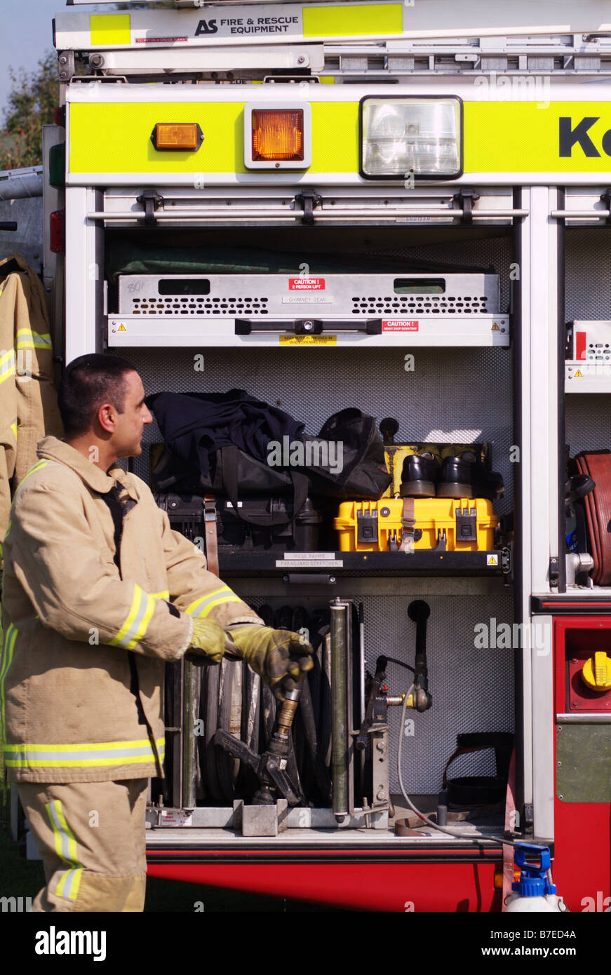 Incendio del motore per la manutenzione di apparecchiature di emergenza equipaggio biddenden village giornata spettacolare Inghilterra uk europa Foto Stock