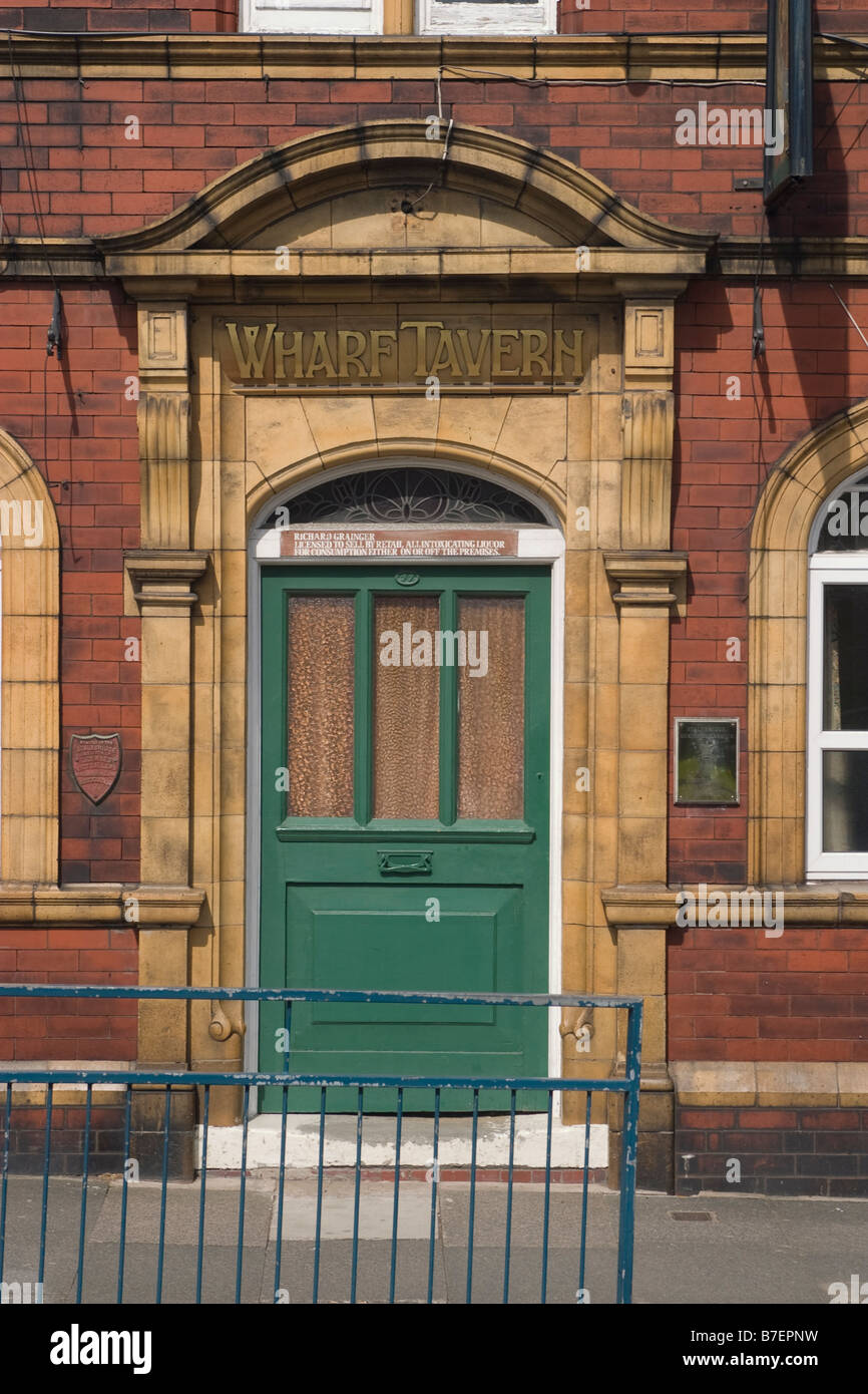 Pub porta in Preston Foto Stock