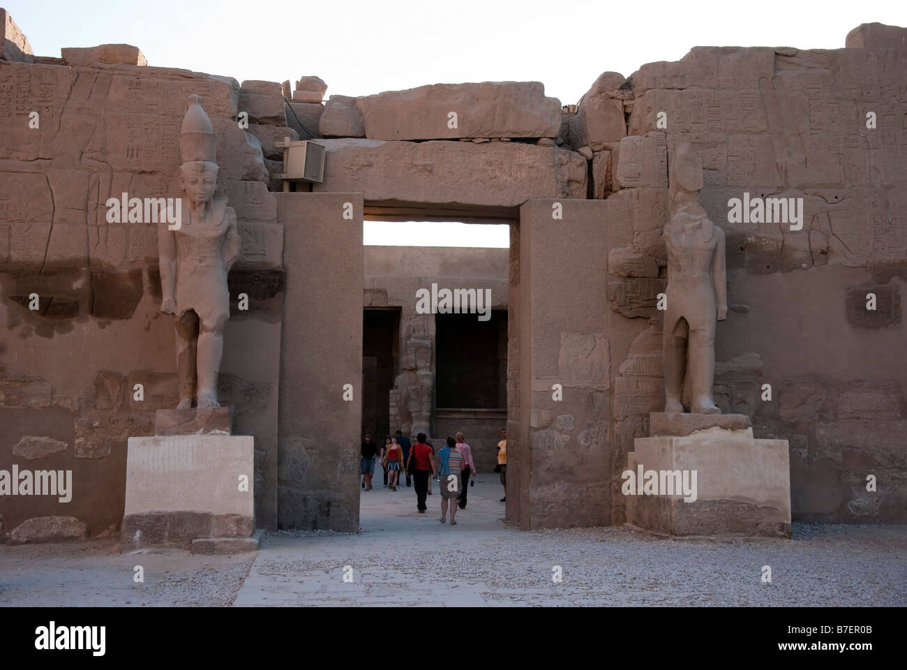Entrata al Tempio di Ramesses II Tempio di Karnak Foto Stock