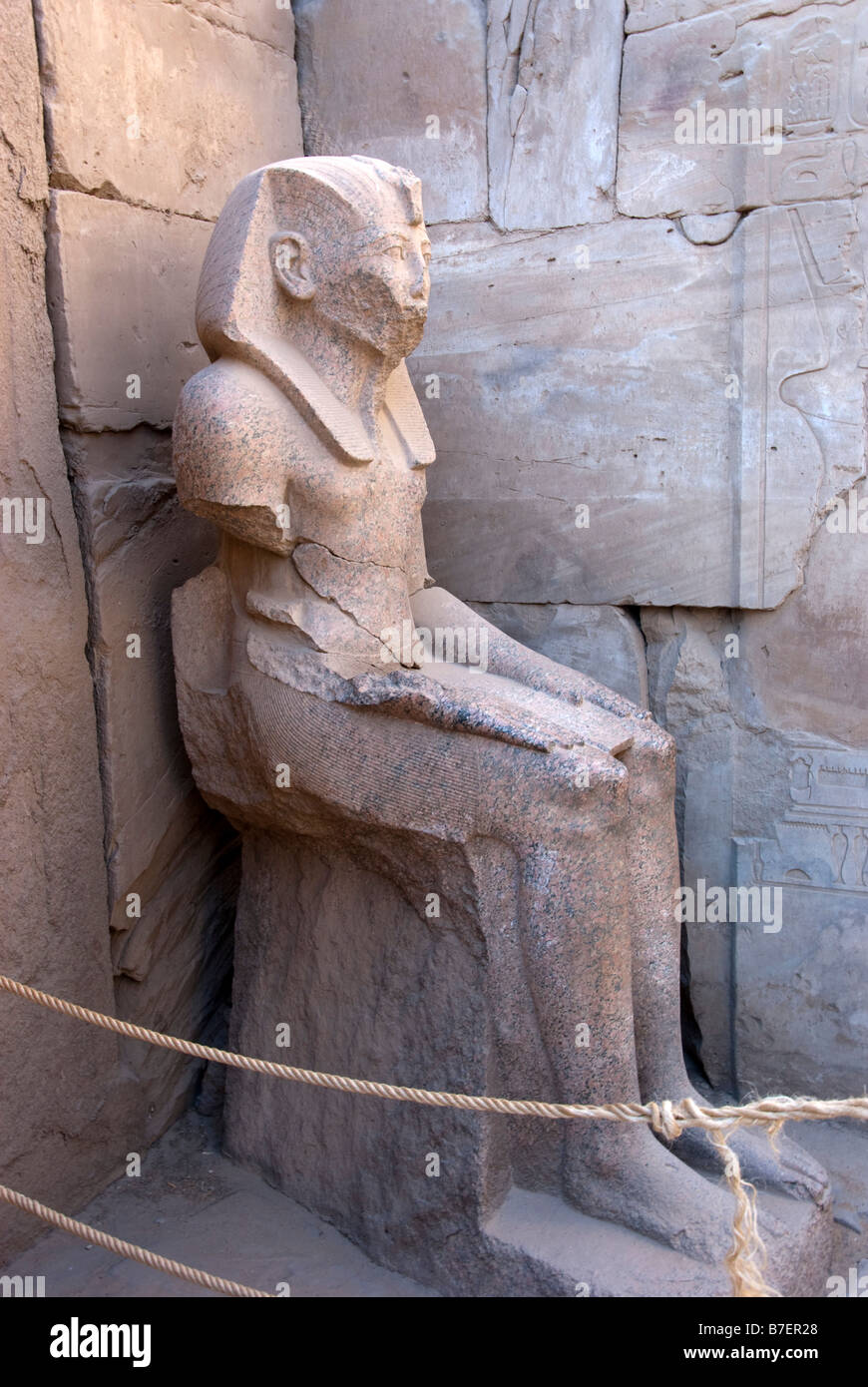 Statua in granito Thutmosis III Karank tempio Foto Stock