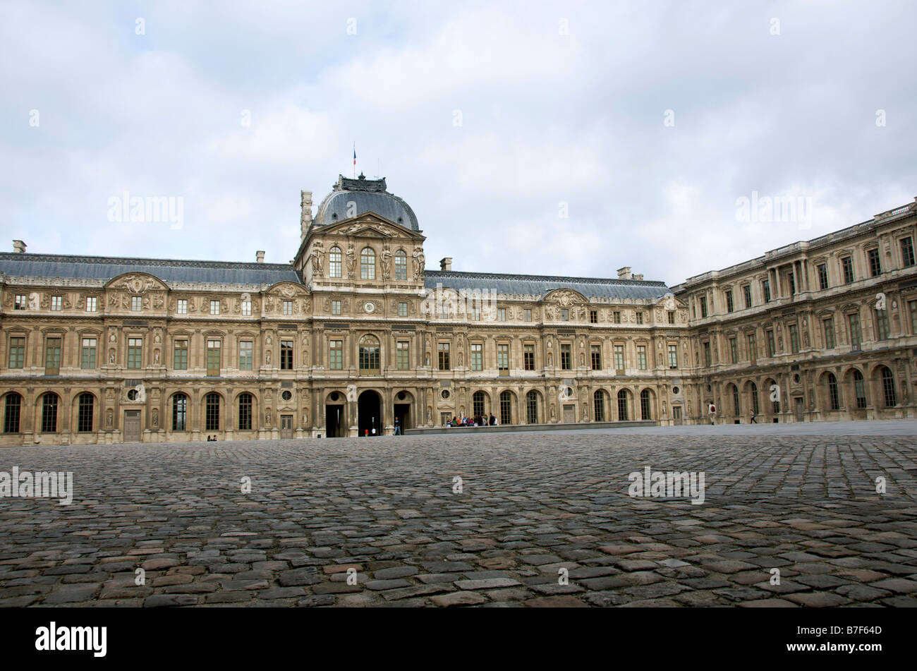Parigi. La Cour Carree (cortile quadrato) del Palazzo del Louvre. Ile de france. Francia Foto Stock