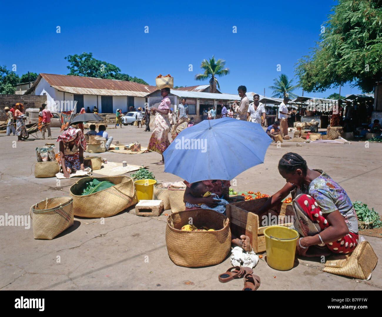 Madagascar Madagascar africa mercato nella città di Antananarivo marche tananarive Africa Africa afrika antananarivo arme basar bazaar Foto Stock