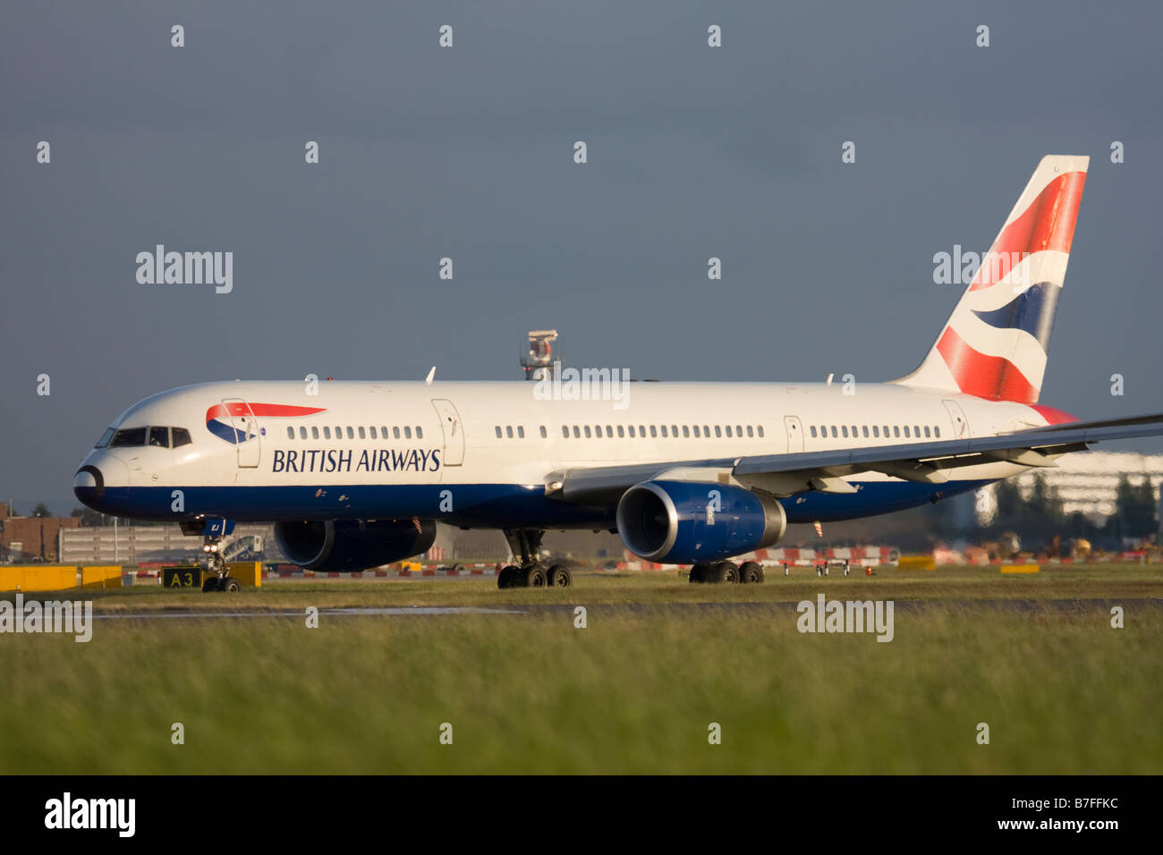British Airways Boeing 757-236 All'aeroporto di Londra Heathrow. Foto Stock