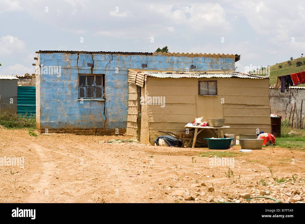 Case a basso costo in un squatter camp in Sud Africa Foto Stock