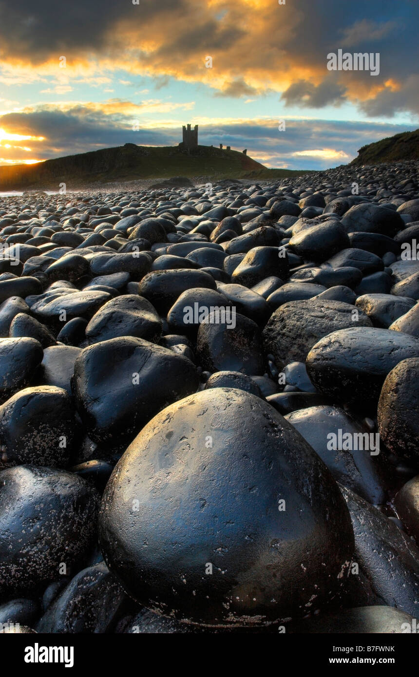 Il castello di Dunstanburgh in Northumberland Foto Stock