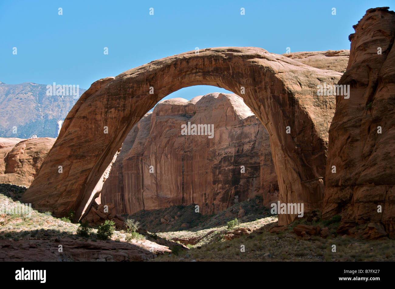 Ponte di Arcobaleno il più grande ponte naturale in Nord America il Lake Powell Utah STATI UNITI D'AMERICA Foto Stock