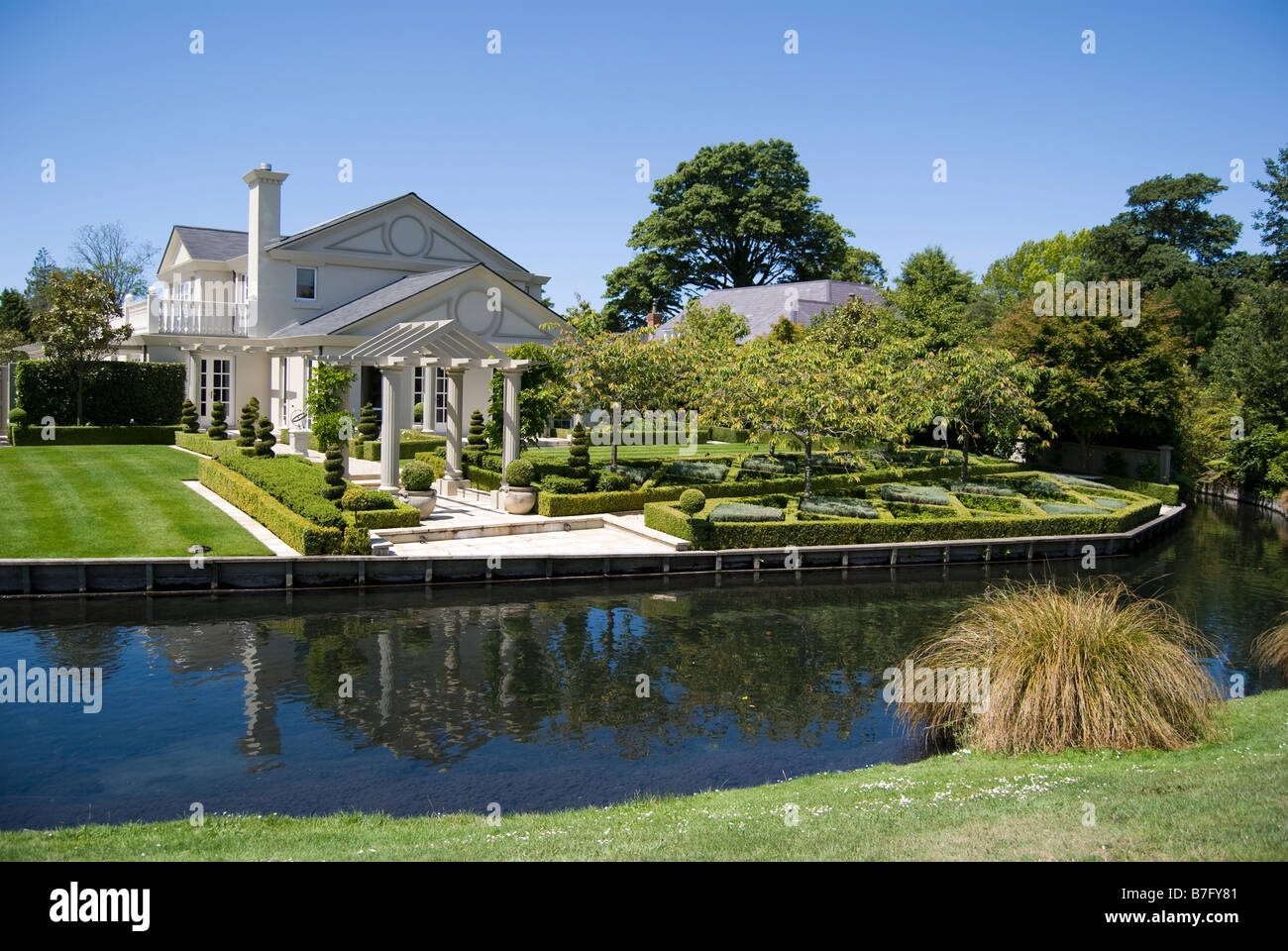 Riverside proprietà, Wairarapa Stream, Mona Vale, Fendalton Road, Fendalton, Christchurch, Canterbury, Nuova Zelanda Foto Stock