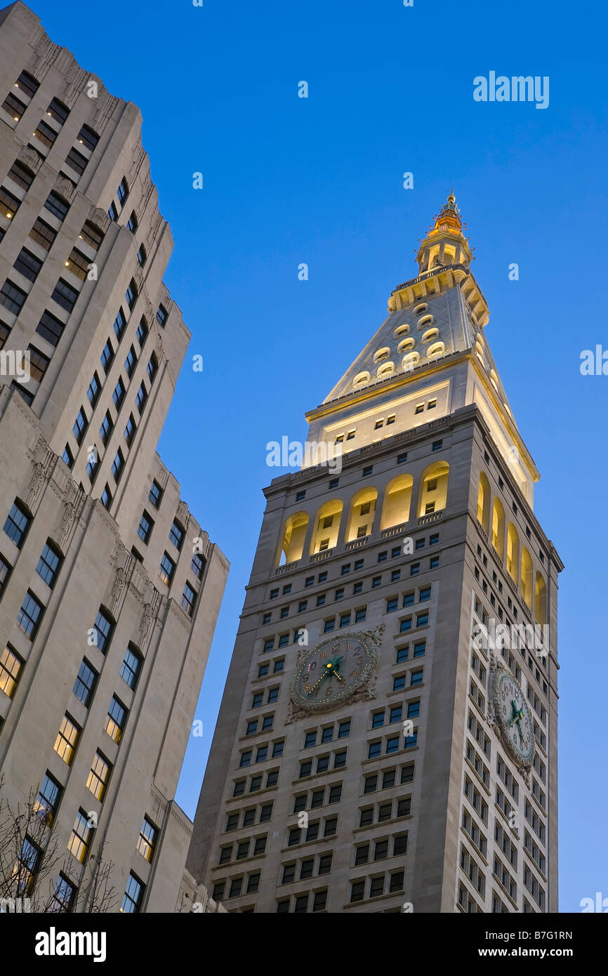 A basso angolo di vista di Met Life Building di New York Foto Stock