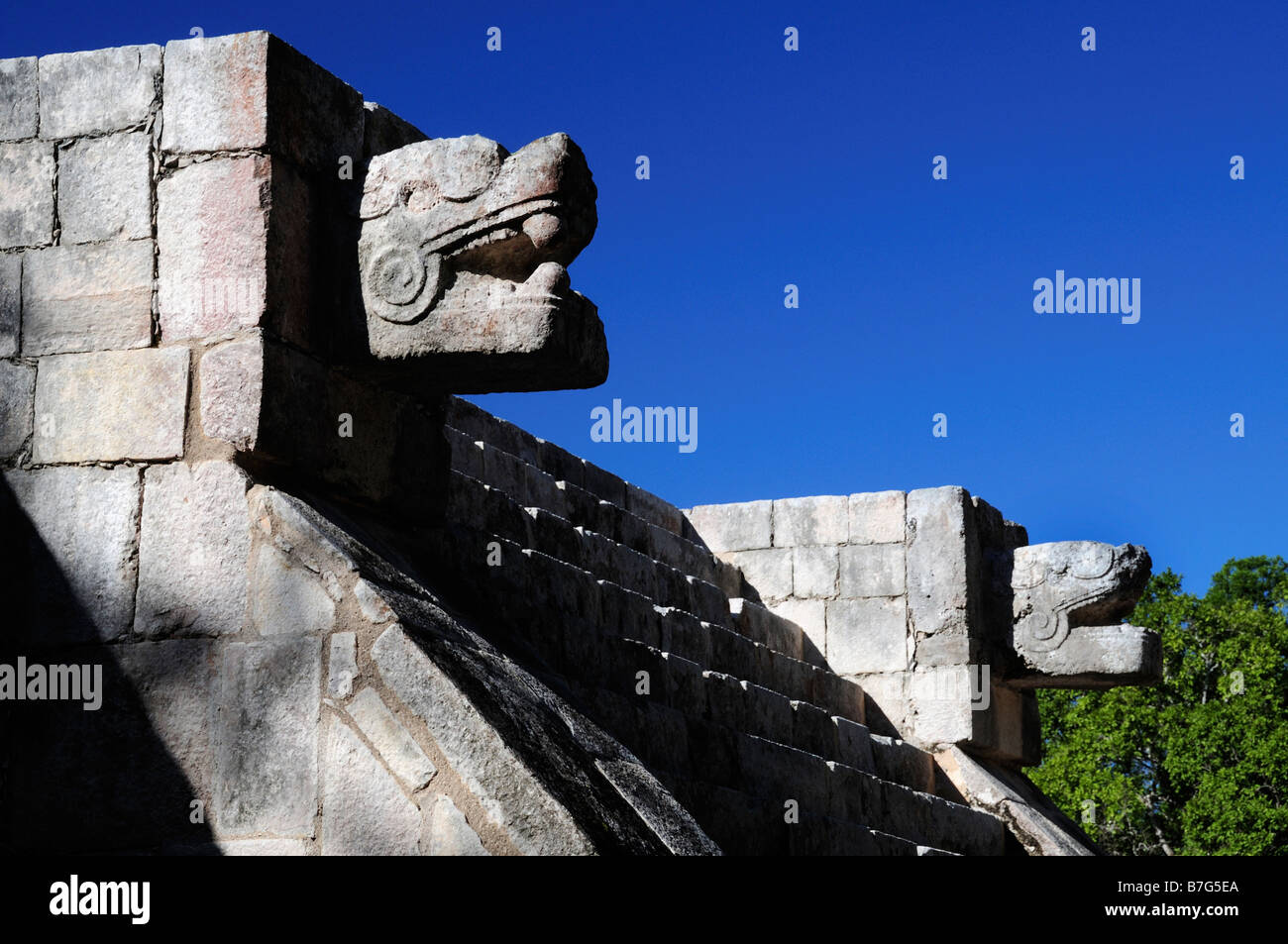 Chichen Itza, serpente piumato, Plaform delle tigri e delle Aquile Foto Stock