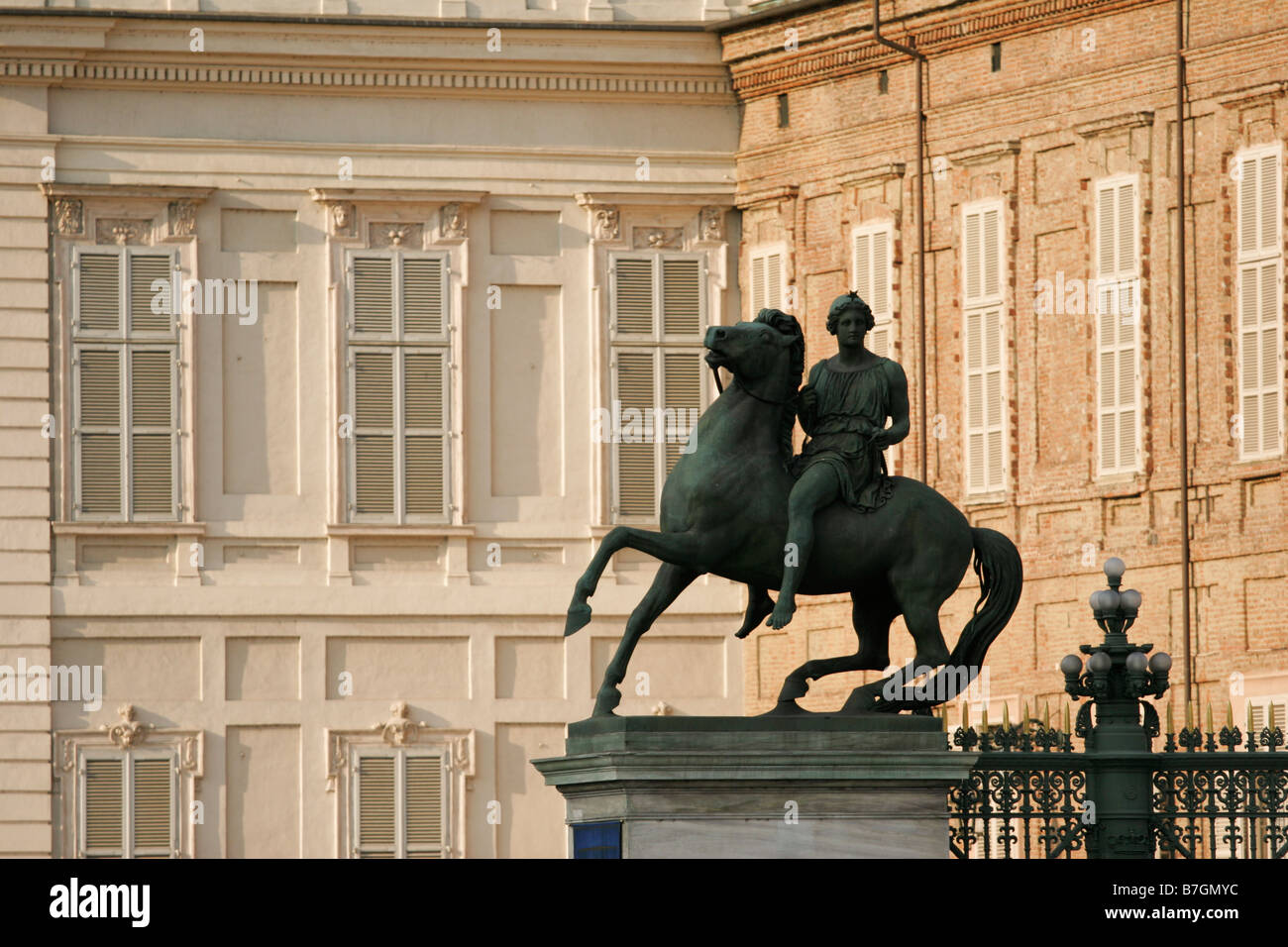 Il Palazzo Reale di Torino e il Palazzo Reale di Casa Savoia, mitologia greca e romana, Polluce, Piazza Castello, Torino, Italia Foto Stock