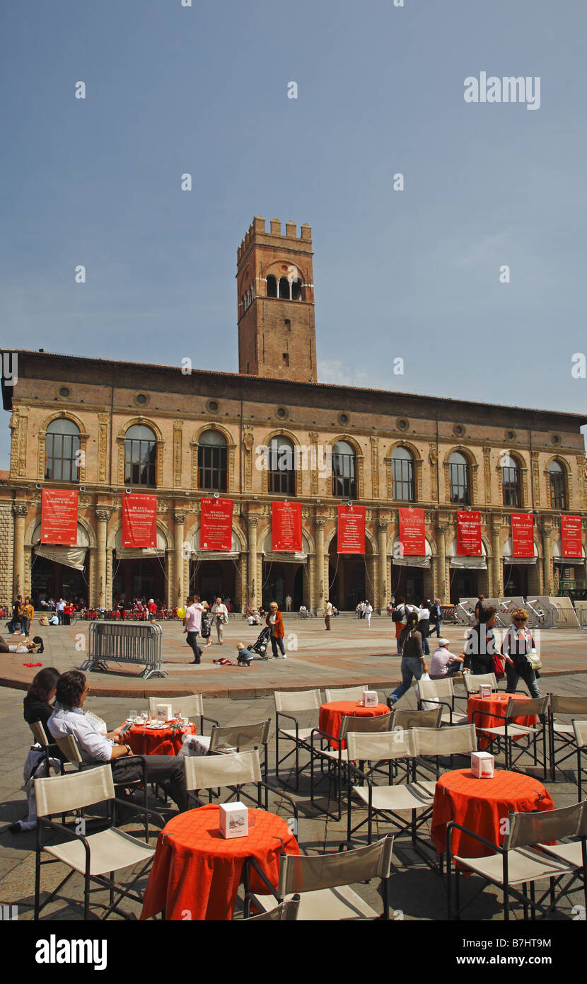 Il Palazzo del Podestà, Piazza Maggiore, Bologna, Italia Foto Stock