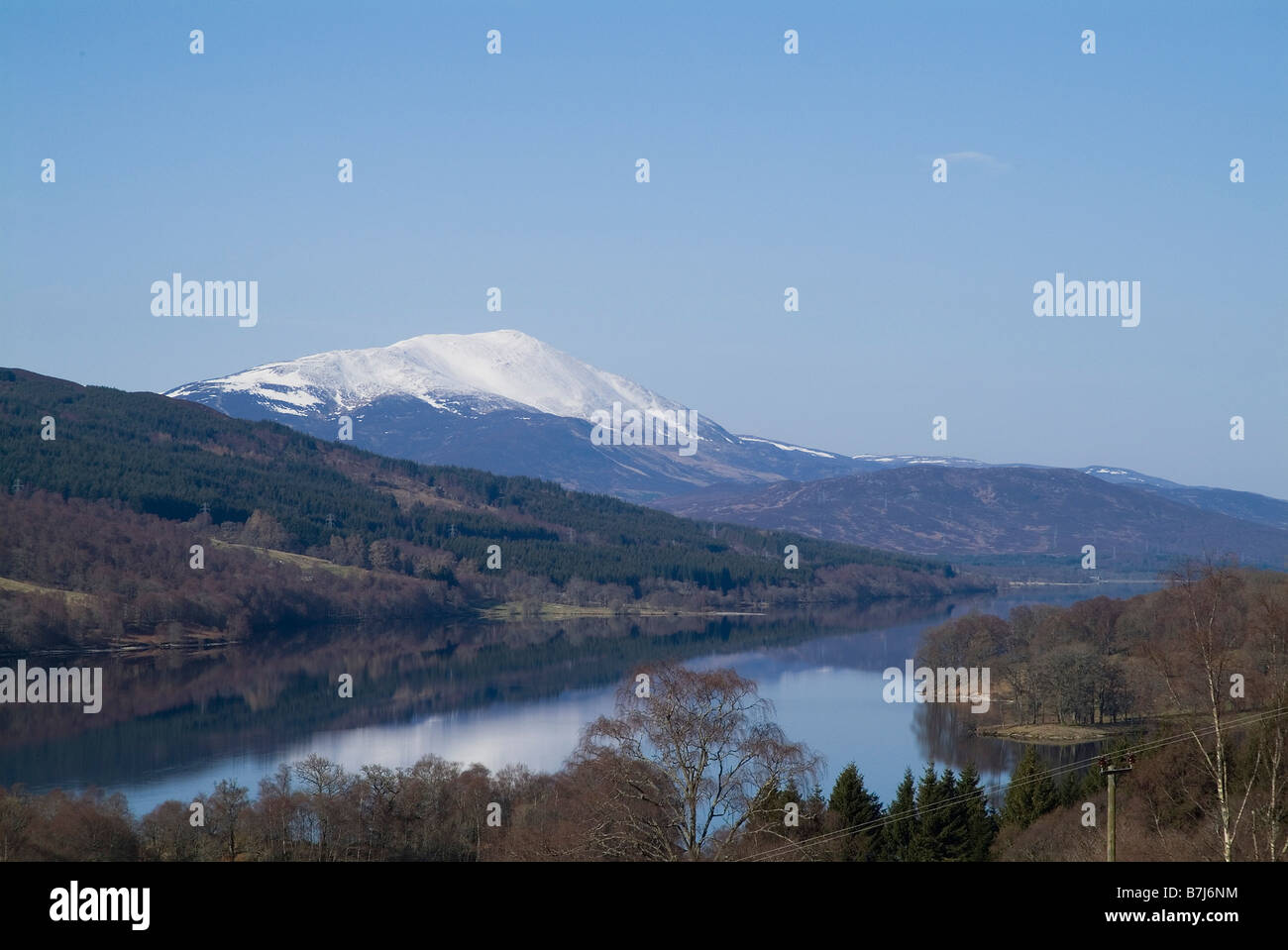 dh Loch Tummel STRATHTUMMEL PERTHSHIRE Highlands scozzesi Monte Schiehallion montagna Tay Forest Park scotland montagne strath tummel Foto Stock