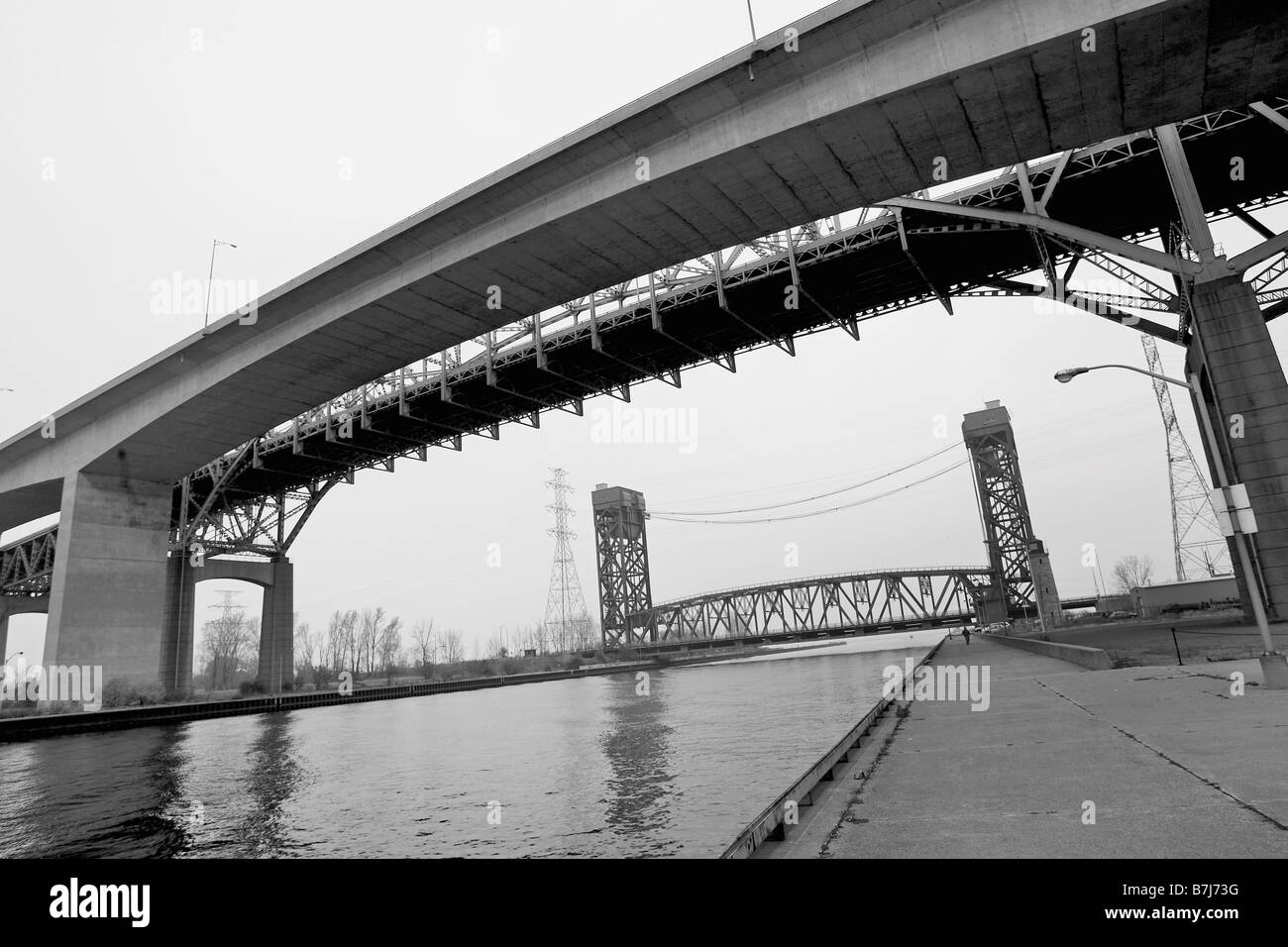 Hamilton, Ontario Skyway Bridge e il ponte di sollevamento Foto Stock