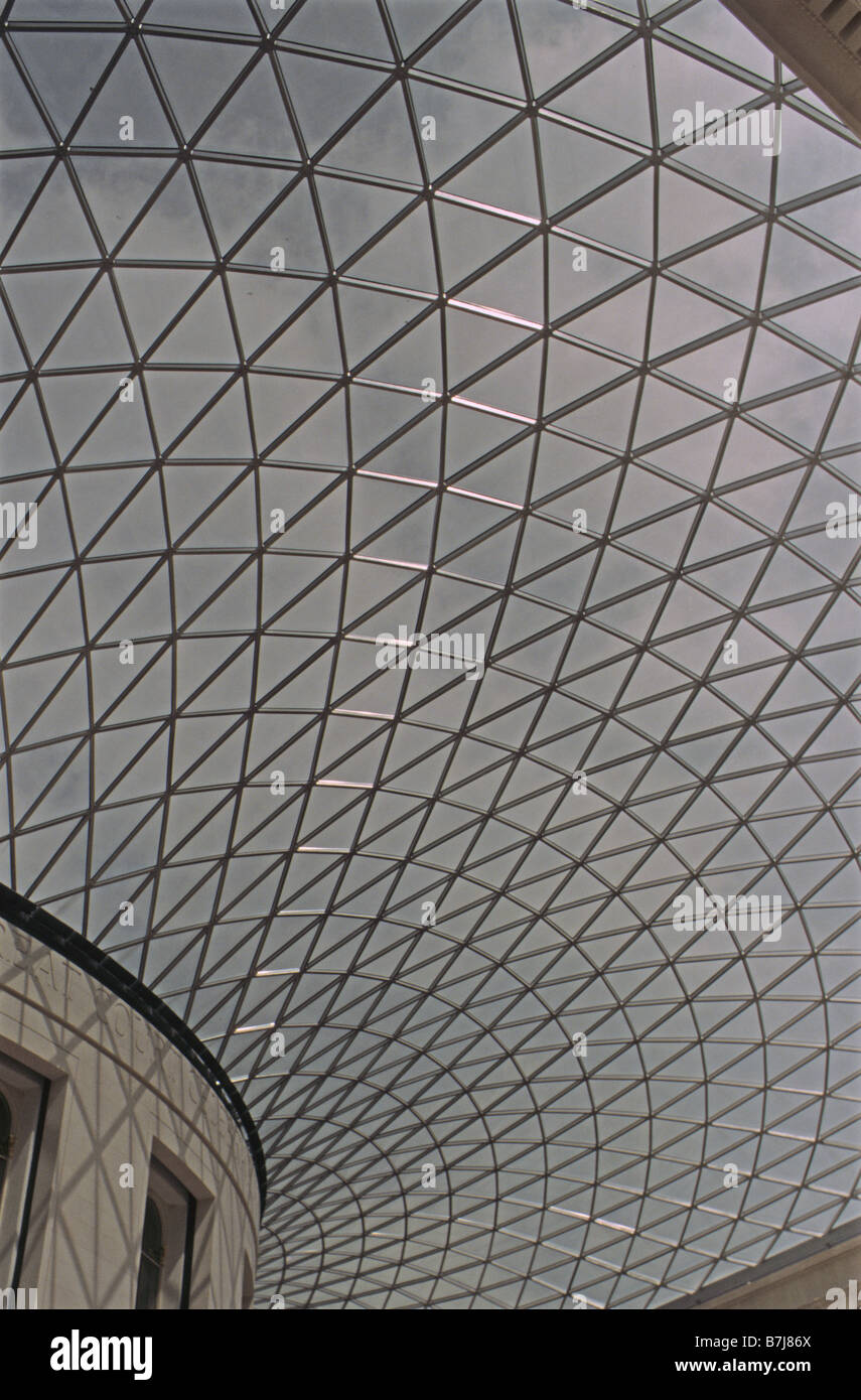 Londra, British Museum, il grande corte, dettaglio del nuovo tetto. Foto Stock