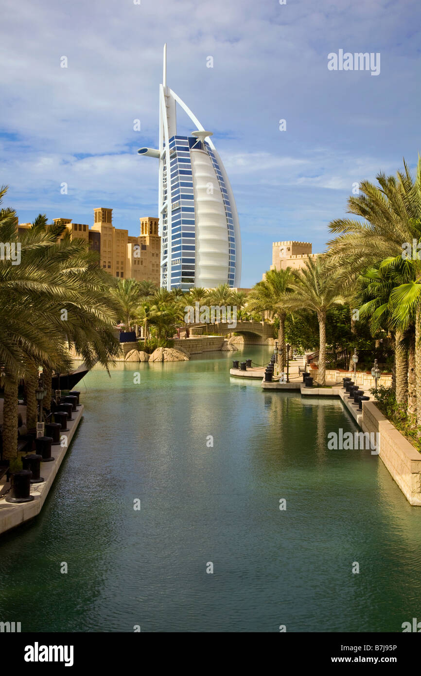 Burj Al Arab  Luxury all-suite hotel sul litorale di Dubai Foto Stock