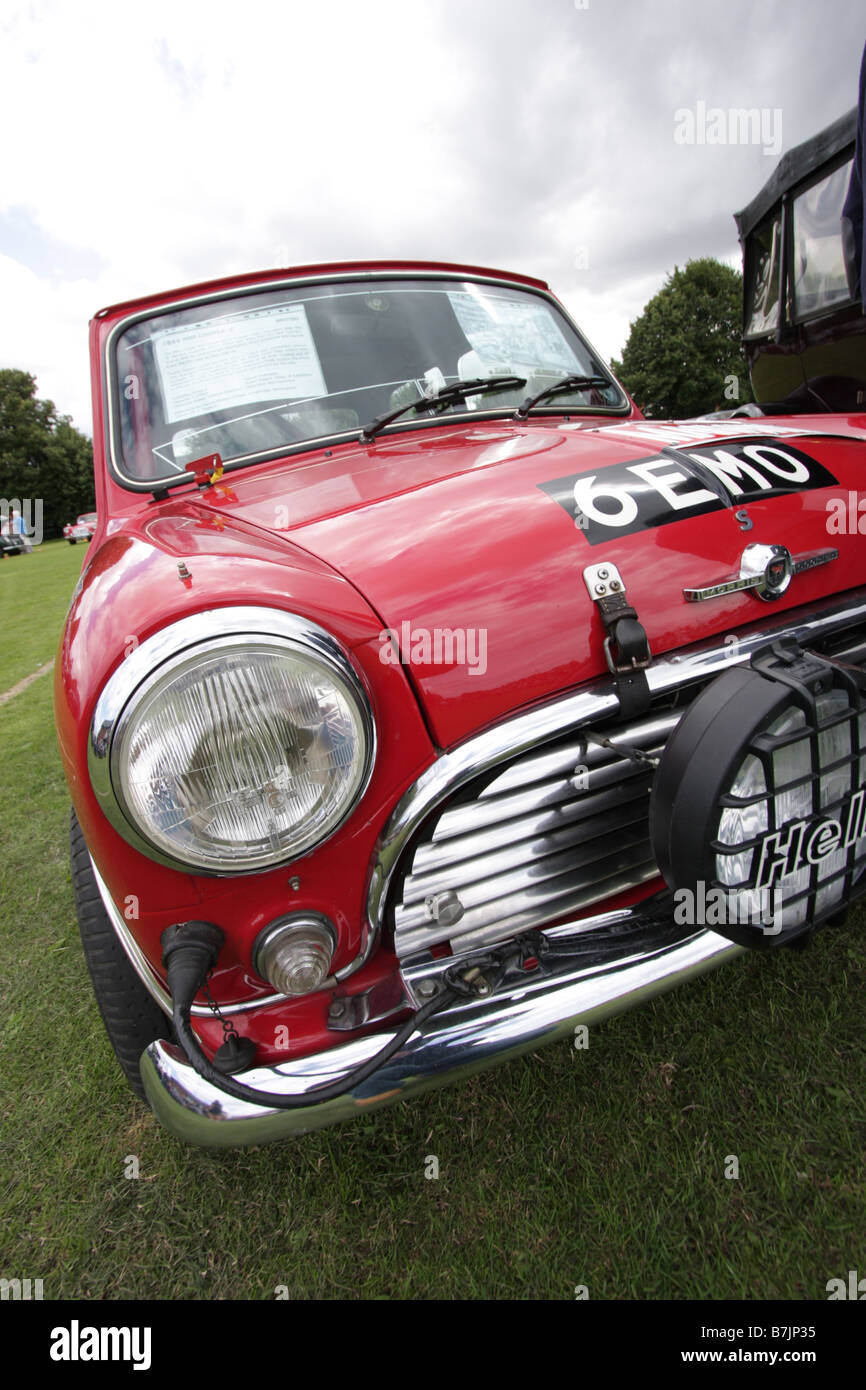 1965 Morris Mini Cooper 'S' alla Cowley Classic Car Show in Oxford 2008 Foto Stock