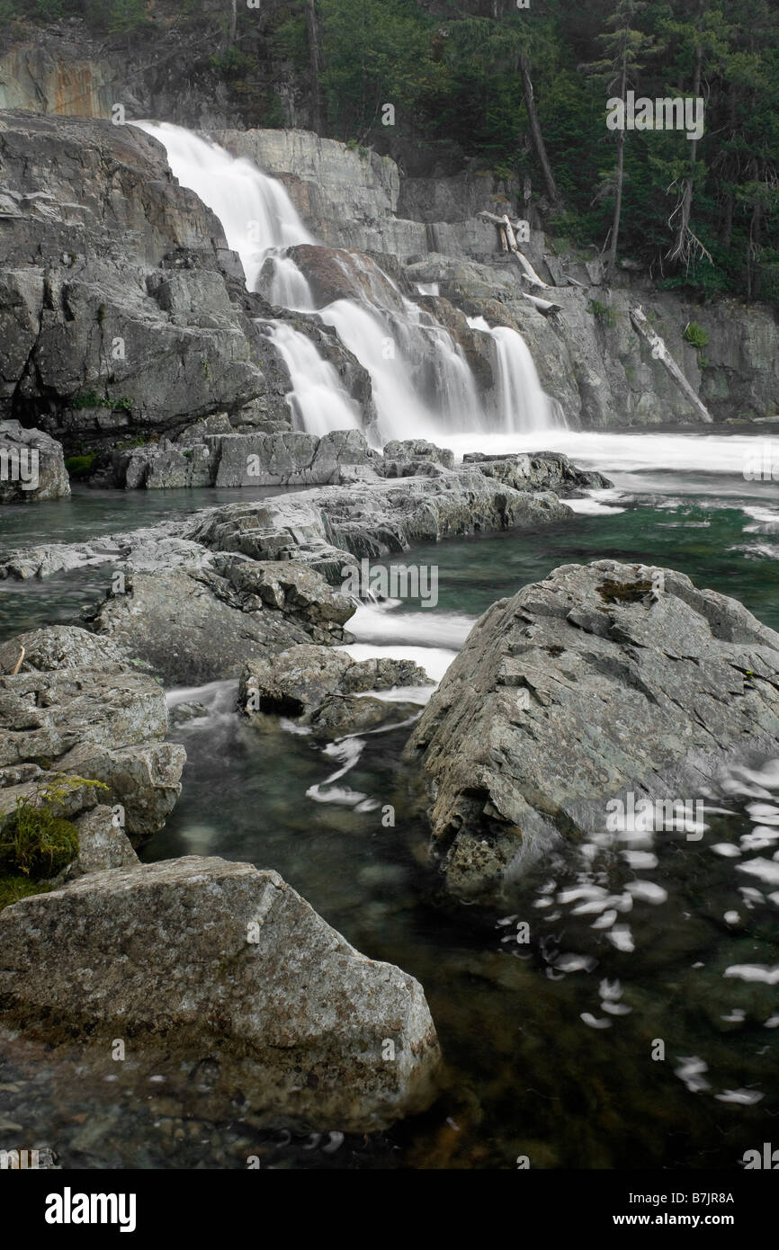 BRITISH COLUMBIA - Abbassamento di Myra cade in Strathcona Provincial Park sull'Isola di Vancouver. Foto Stock