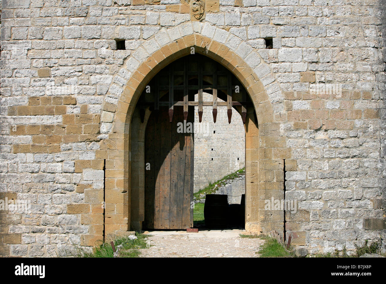 Ingresso principale del castello di Puivert nell Aude, Francia Foto Stock
