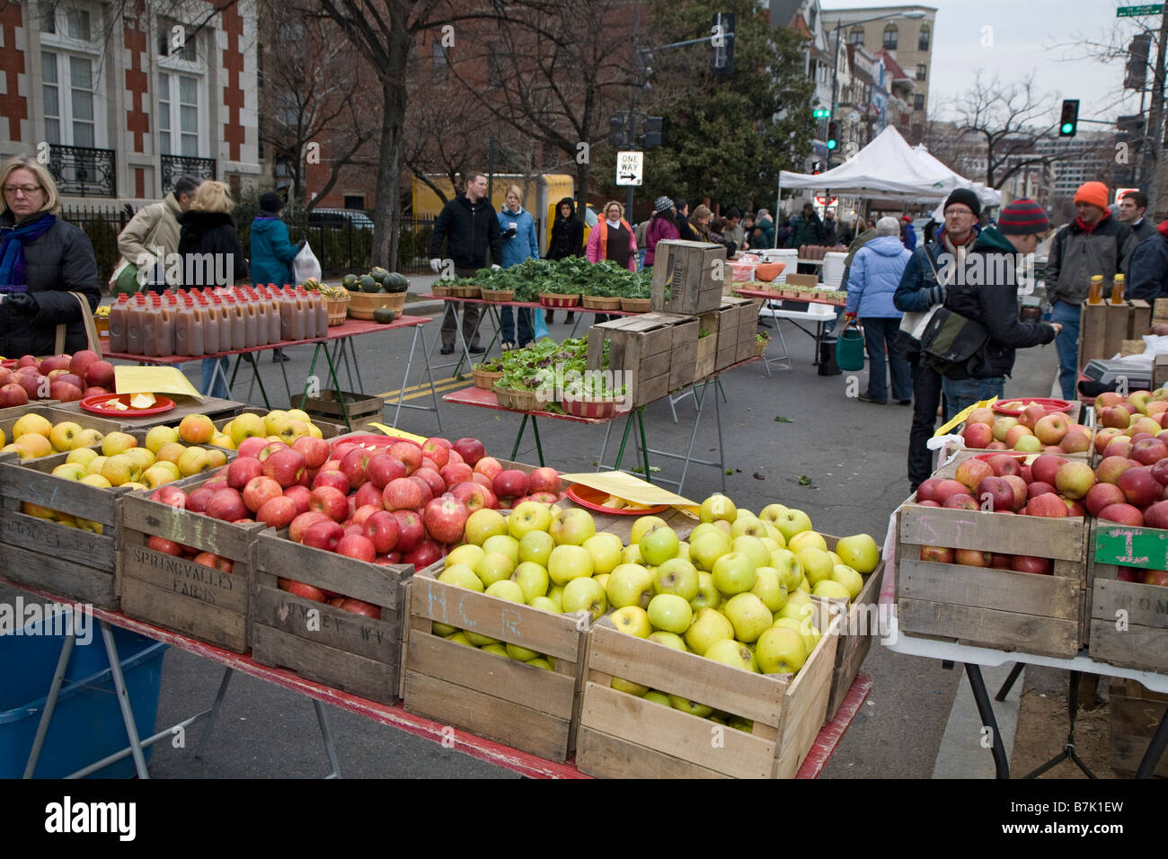 Washington DC un mercato degli agricoltori nei pressi di DuPont Circle Foto Stock