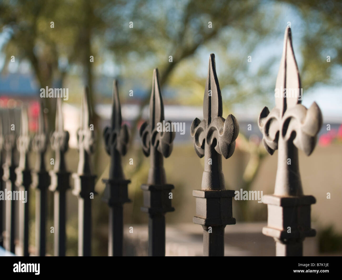 Dettagli architettonici recinzione al di fuori di una storica sinagoga ebraica Foto Stock