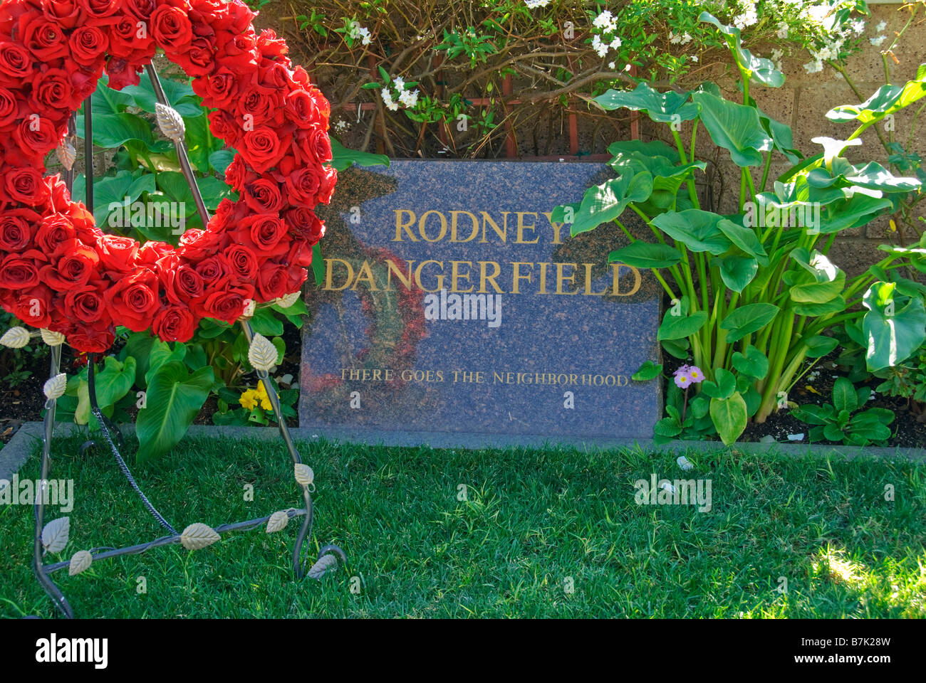 Rodney Dangerfield attore comico & Hollywood Celebrity Graves Westwood Memorial Park Los Angeles CA cimitero luogo di riposo Foto Stock