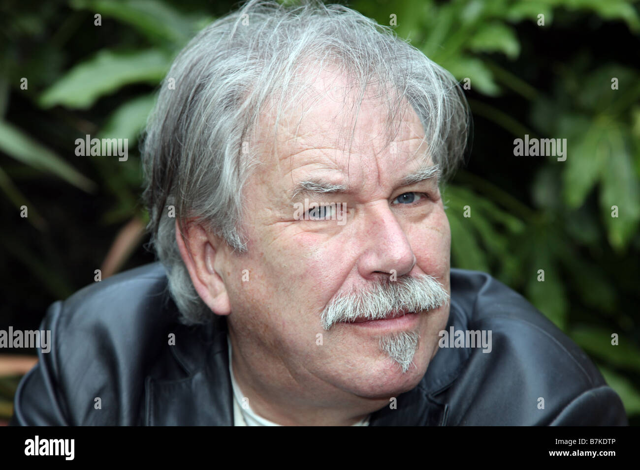 Robert Ballagh artista irlandese Foto Stock