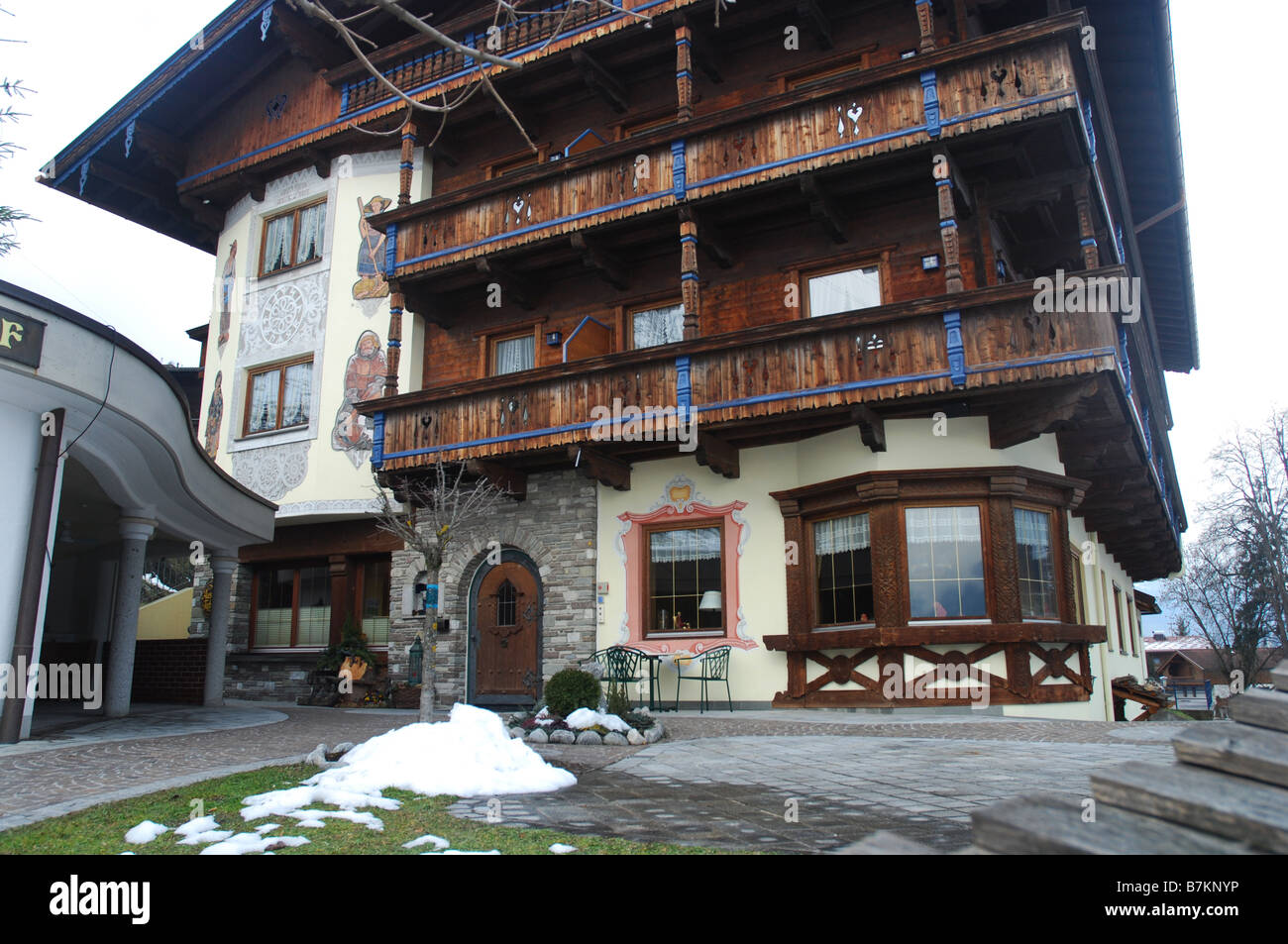 Tipica casa austriaca in Hippach Tirol Foto Stock