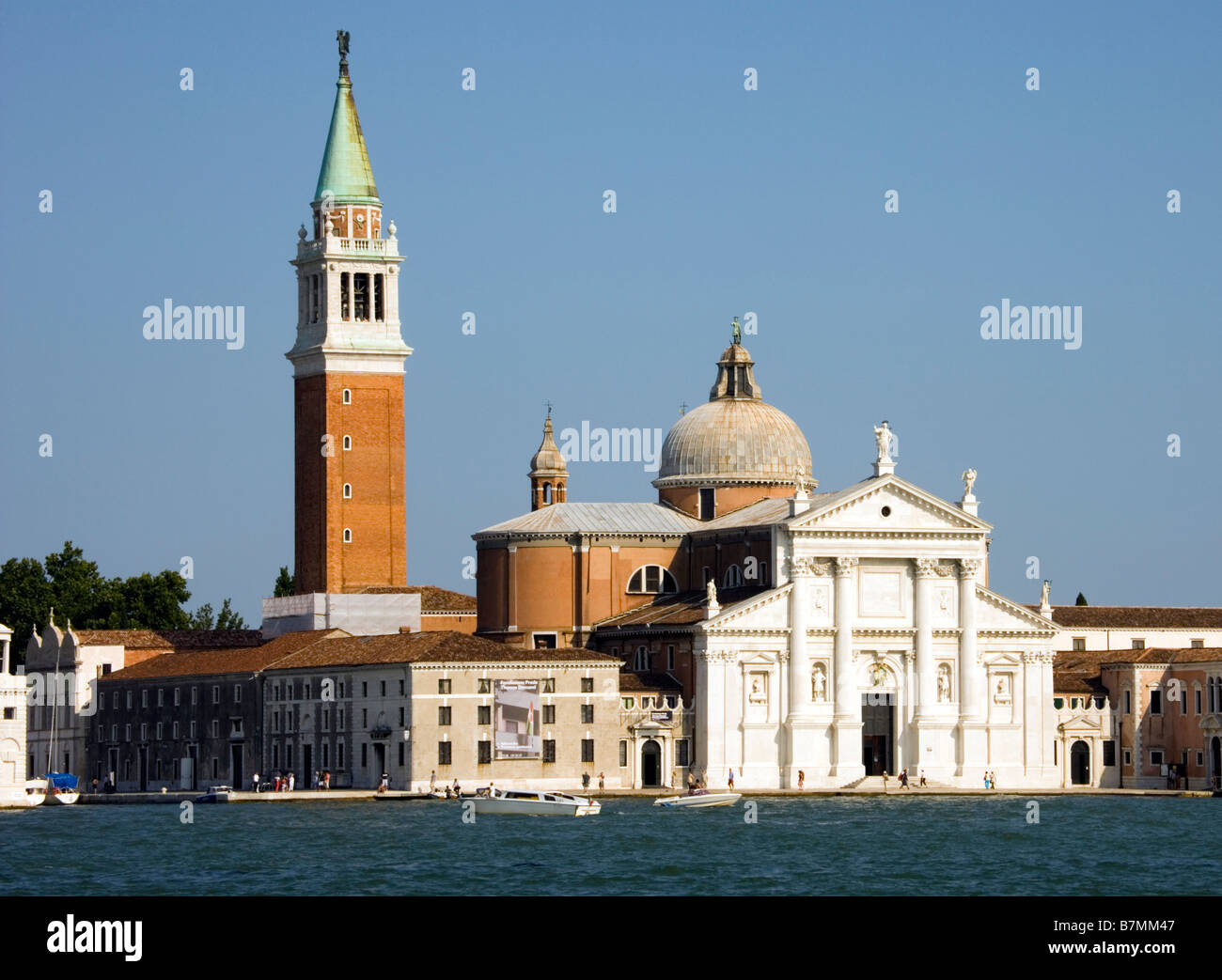 Vista del Canal Grande e San Giorgio Maggiore a Venezia, Italia Foto Stock