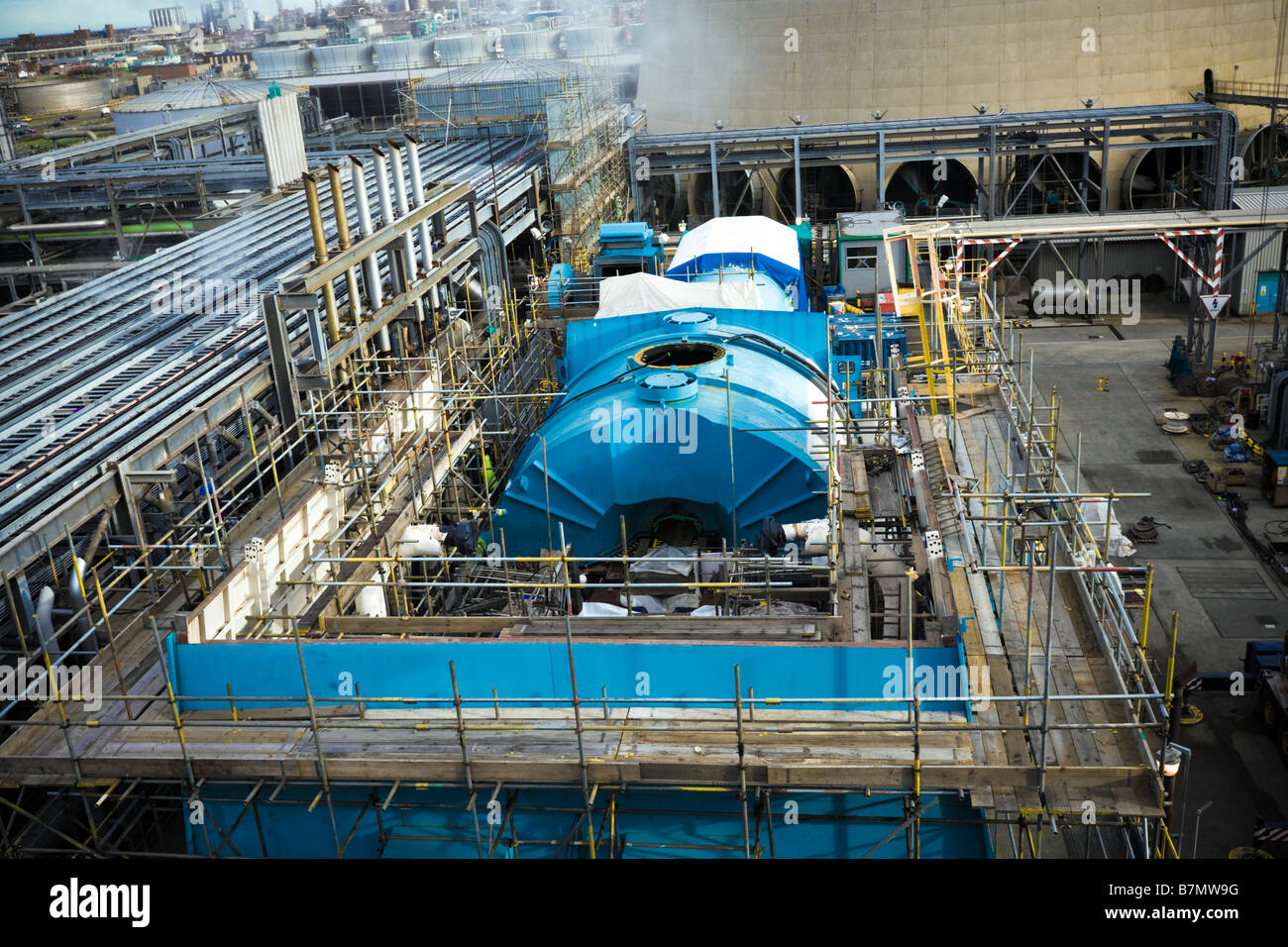 Sostituzione di un'unità turbina all'interno di una centrale elettrica a gas, GDF Teesside, Regno Unito Foto Stock