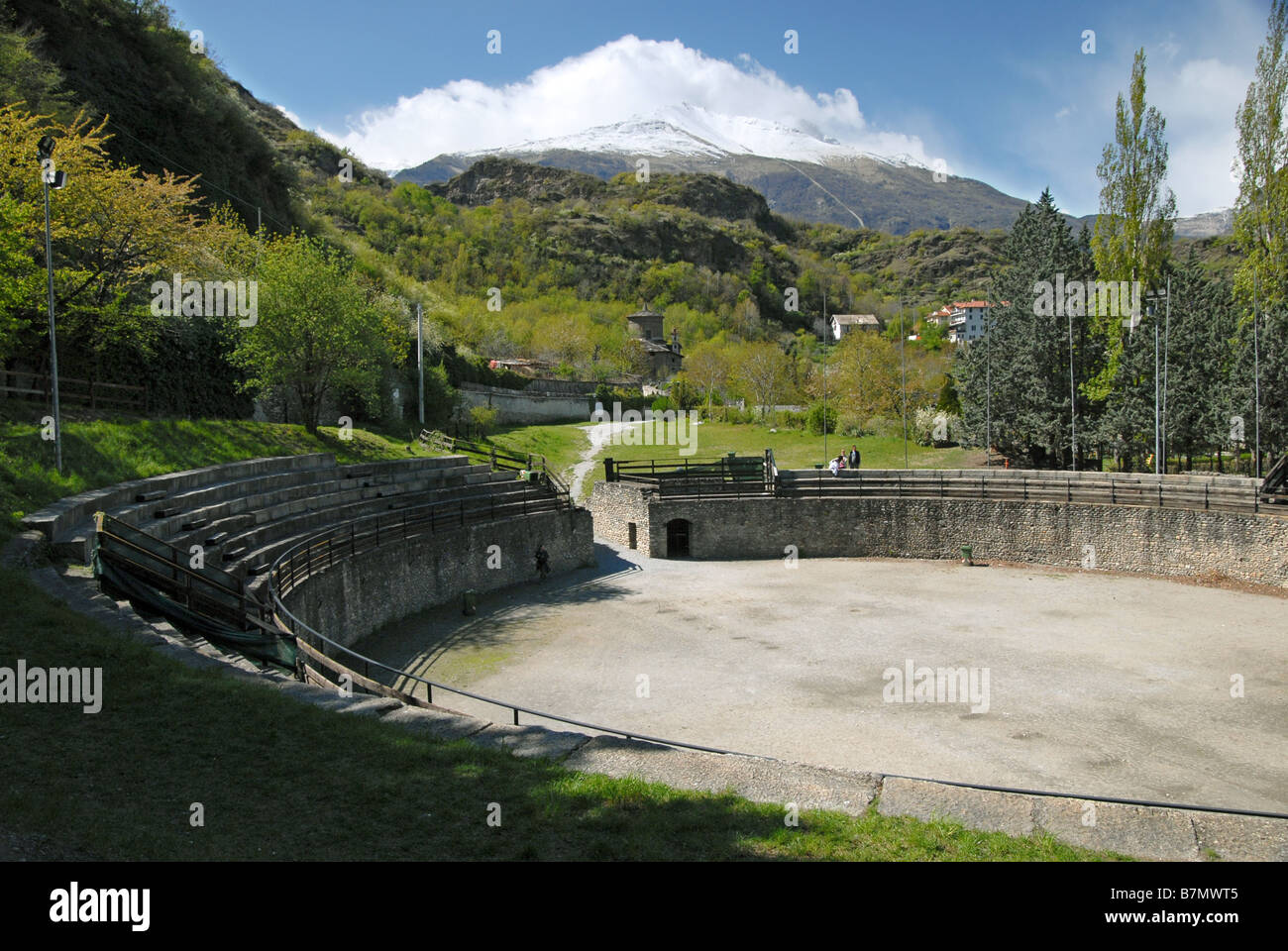 L' Anfiteatro romano di Ivrea, Susa, Piemonte, Italia. Foto Stock