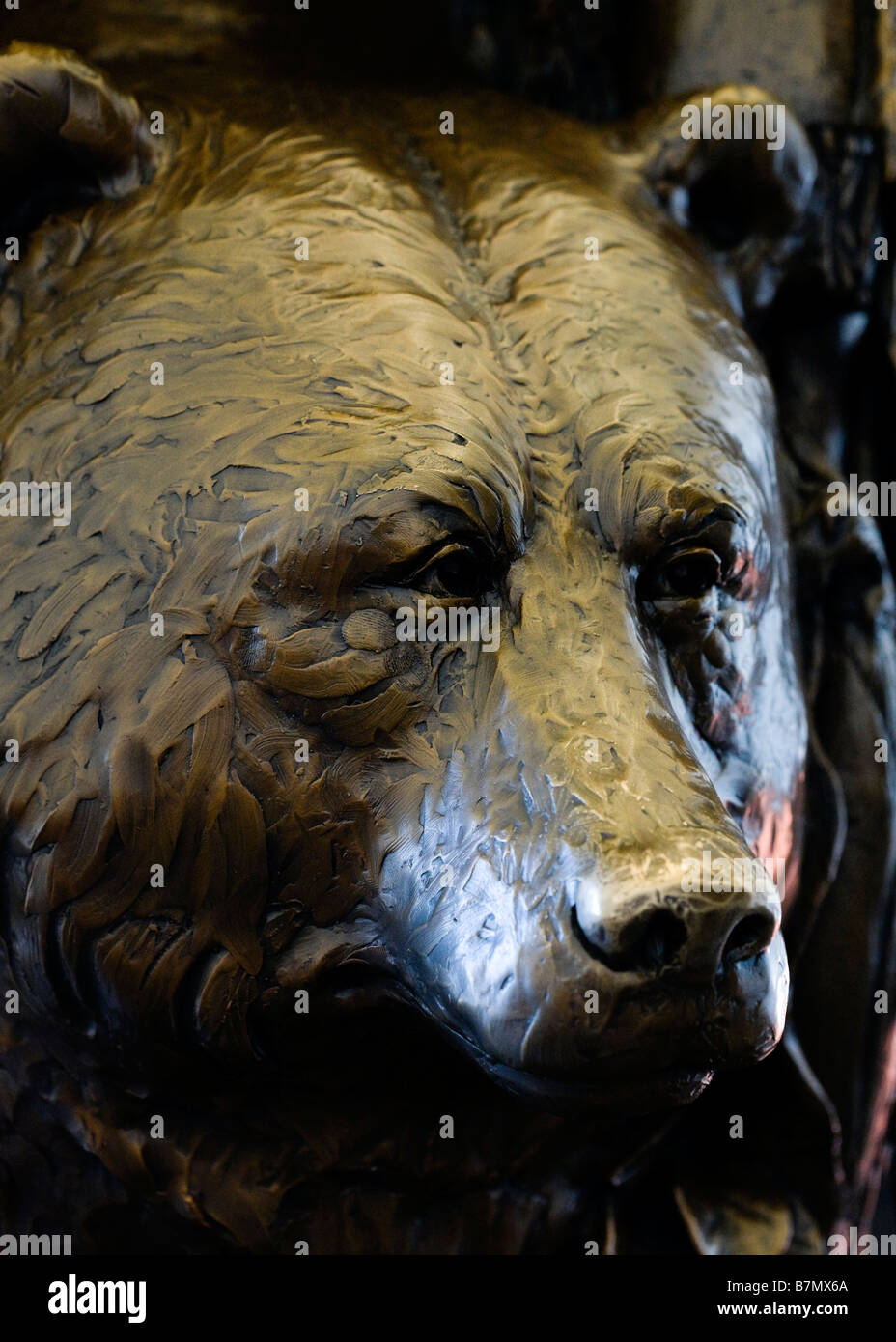 Statua di bronzo di orso grizzly - close up Foto Stock