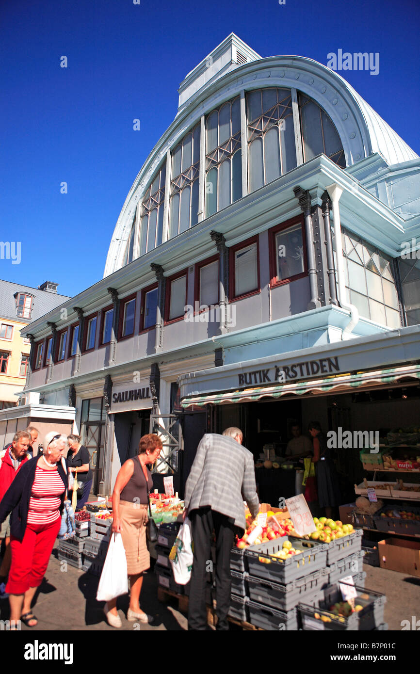 La Svezia, Goteborg, Saluhallen Mercato coperto su Kungstorget Square Foto Stock La Svezia, Goteborg, Saluhallen Mercato coperto su Kungstorget Square Foto Stock