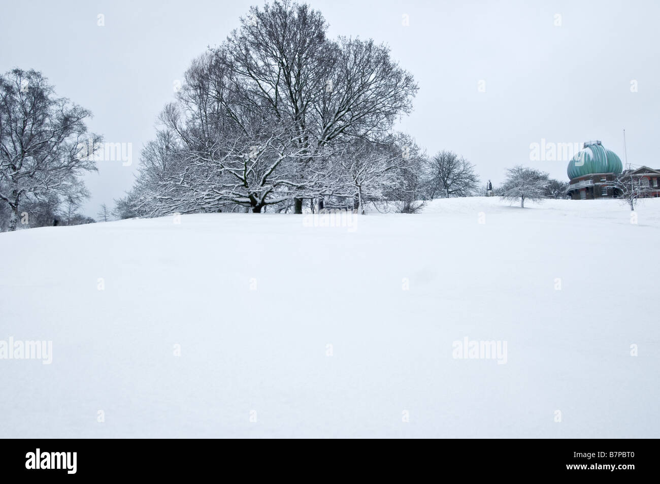 L'Osservatorio Reale di Greenwich in una coperta di neve il parco di Greenwich Foto Stock