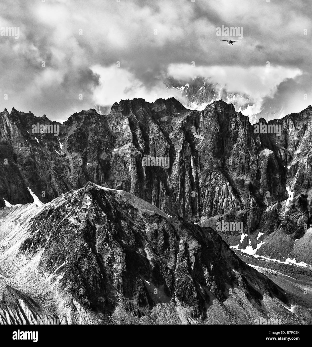 Piano Bush avvicinando sulle montagne dell'Alaska Range Foto Stock